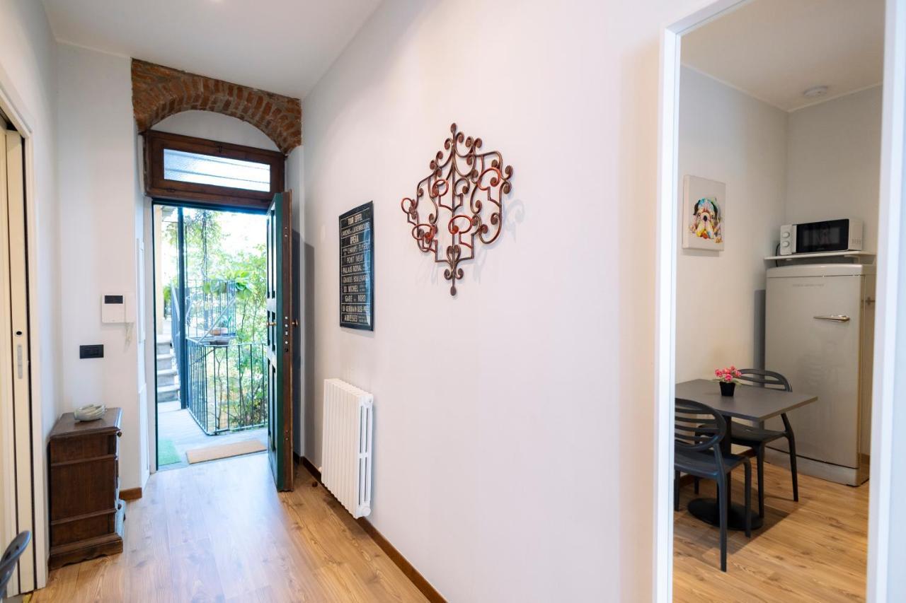 The Red Bricks Home - San Babila Area Milan Exterior photo