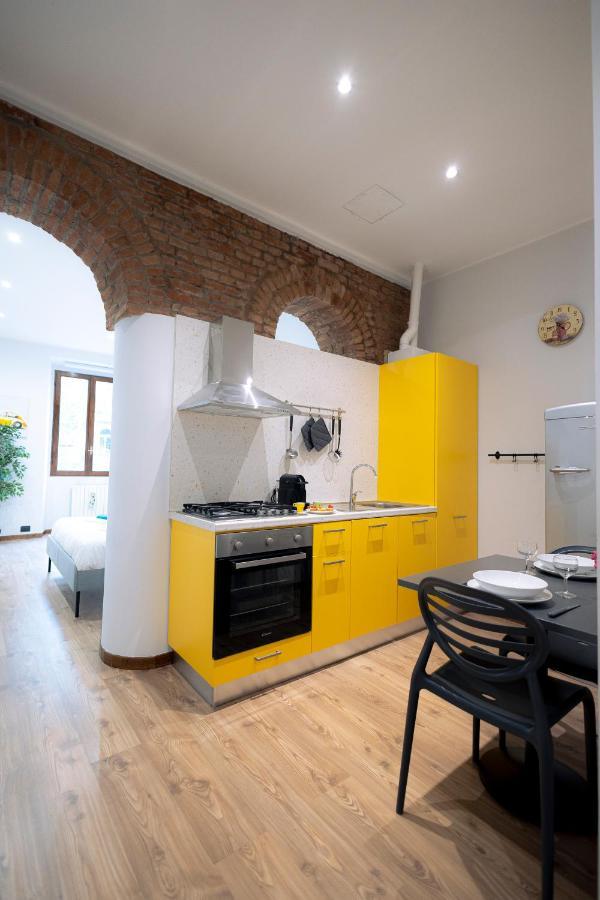 The Red Bricks Home - San Babila Area Milan Exterior photo
